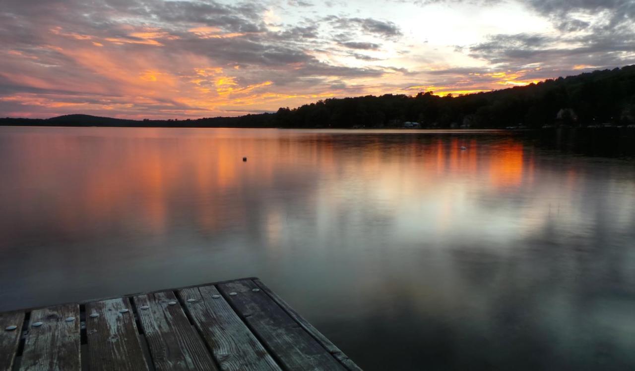 Northwoods Motel Ladysmith ภายนอก รูปภาพ